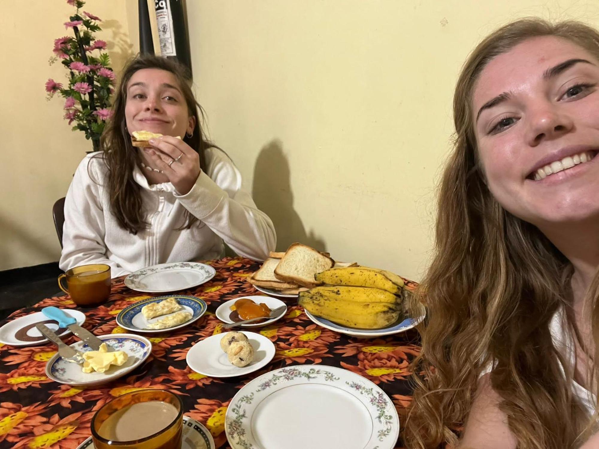 Trinish Homestay Гаттон Екстер'єр фото