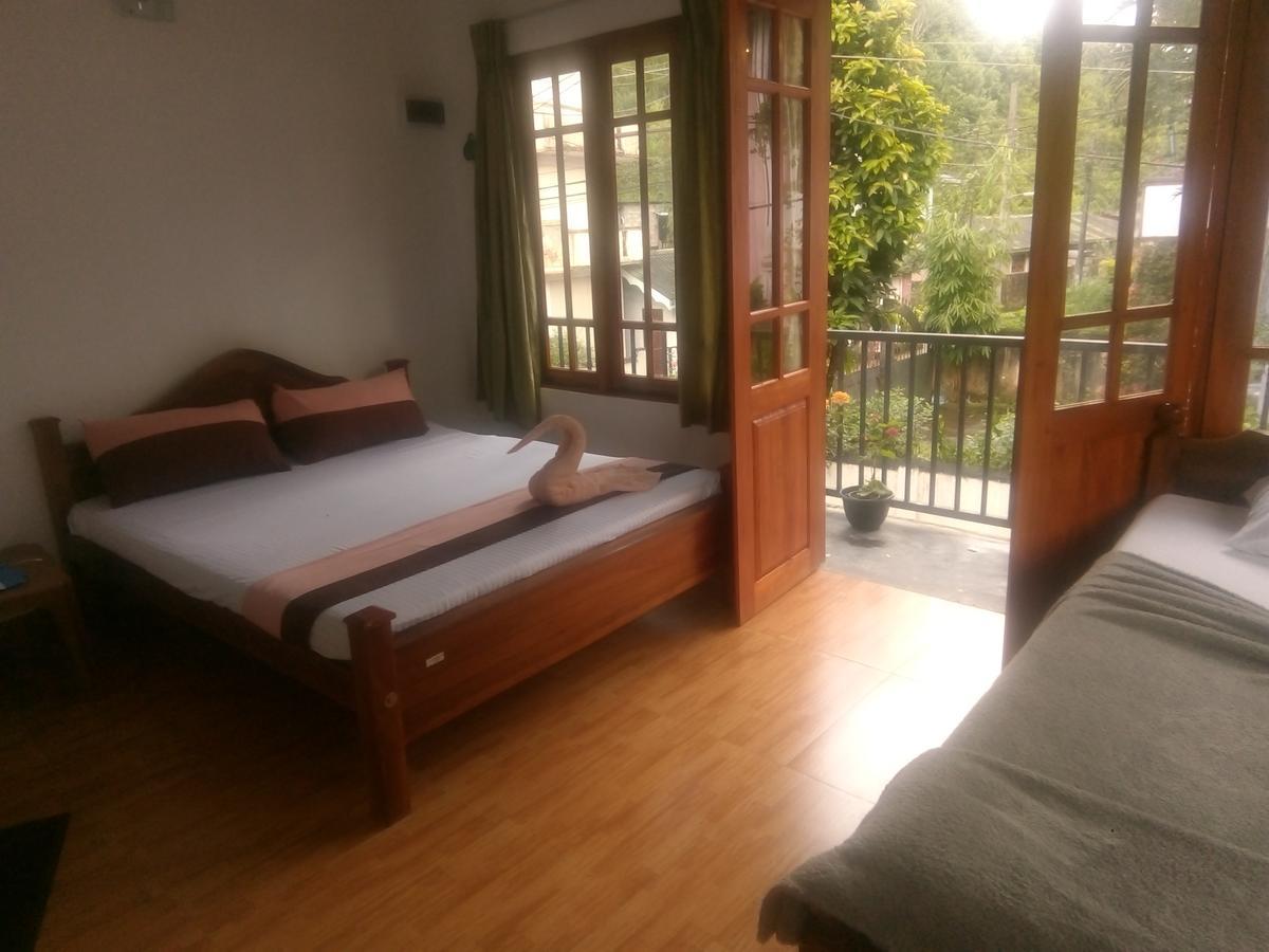 Trinish Homestay Гаттон Екстер'єр фото