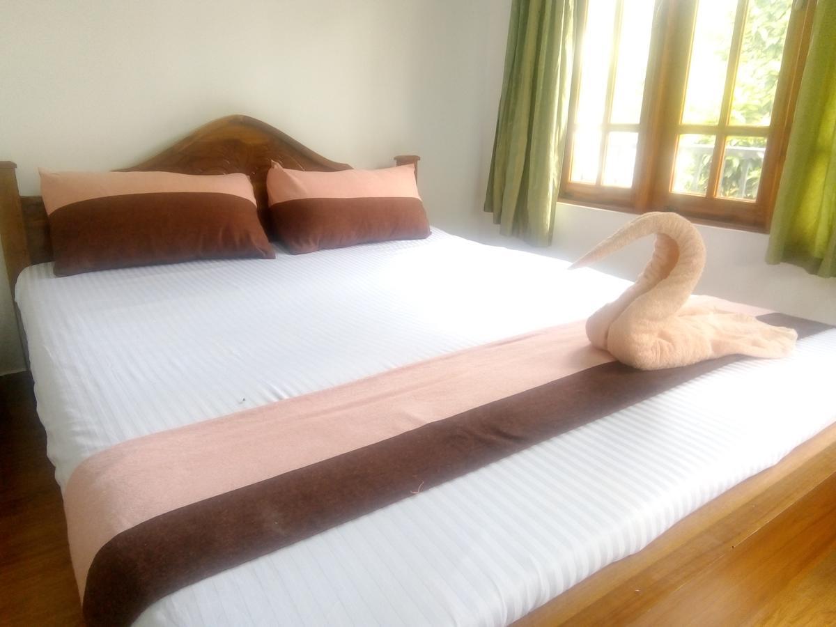 Trinish Homestay Гаттон Екстер'єр фото