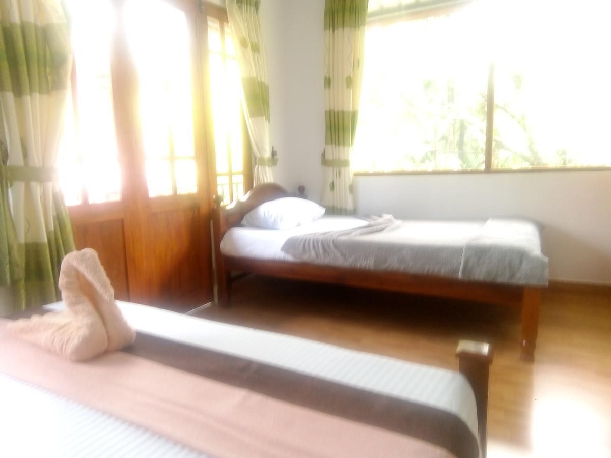 Trinish Homestay Гаттон Екстер'єр фото
