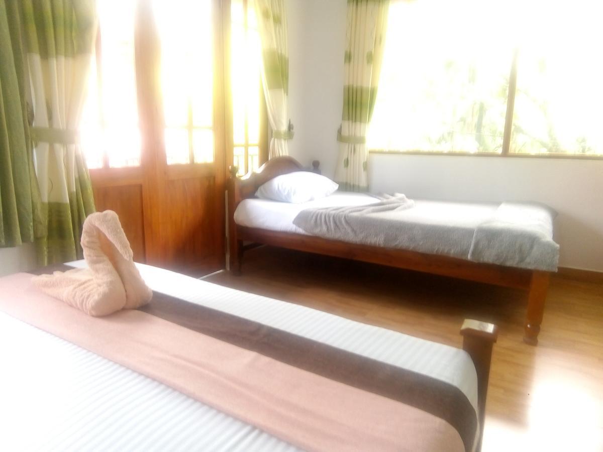Trinish Homestay Гаттон Екстер'єр фото