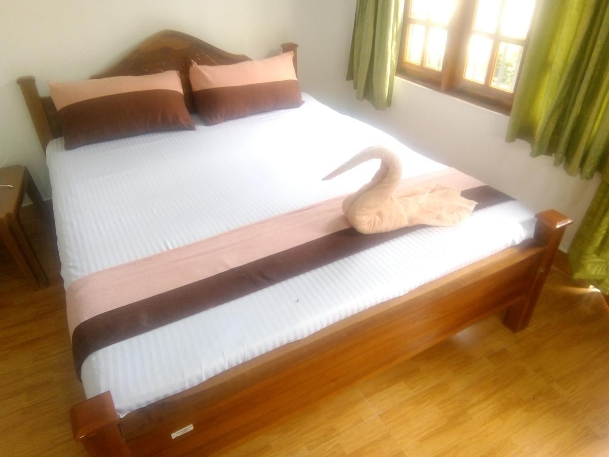 Trinish Homestay Гаттон Екстер'єр фото